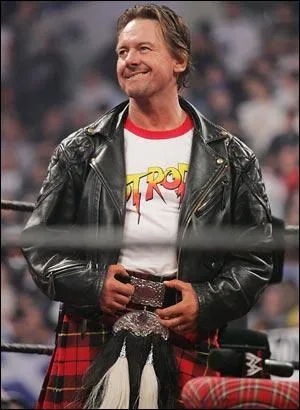 Qui est cet ancien catcheur ?