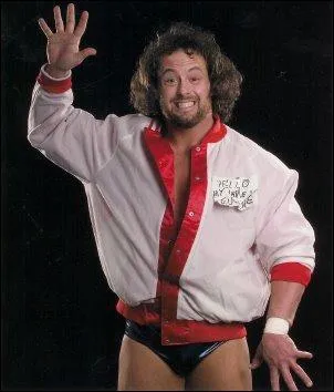 Qui est cet ancien catcheur de la WWE ?