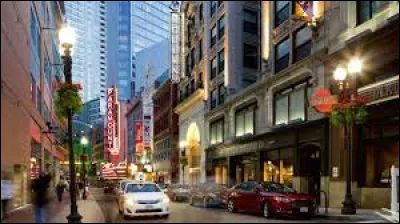 Art : Quel opéra de Verdi a son action qui se déroule à Boston ?