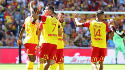 De quelle équipe de foot les joueurs sont-ils appelés les Sang-et-or ?