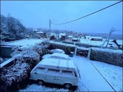 Je vous emmène maintenant en Haute-Normandie, à Bois-Guillaume. Ville de la métropole Rouennaise, elle se situe dans le département ...