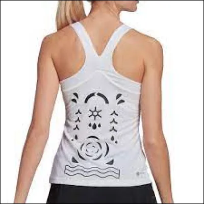 Quelle marque a proposé un t-shirt que beaucoup de joueurs et joueuses ont porté durant cette édition 2022 ?