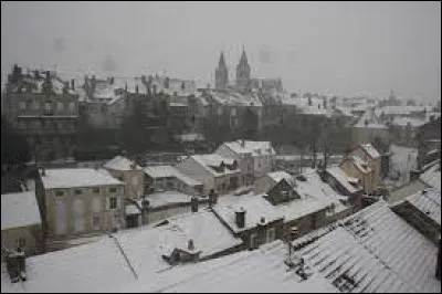 Ville de Champagne-Ardenne, préfecture de son département, Chaumont se situe ...