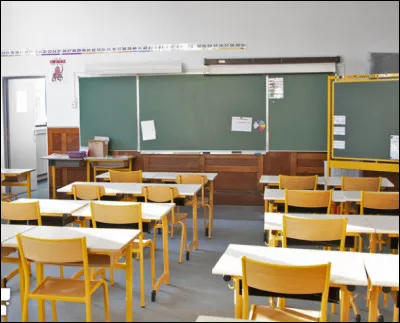 &Agrave; l�&eacute;cole ou au travail, tu es plut&ocirc;t :