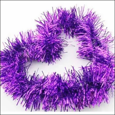 De quelle couleur est cette guirlande ?