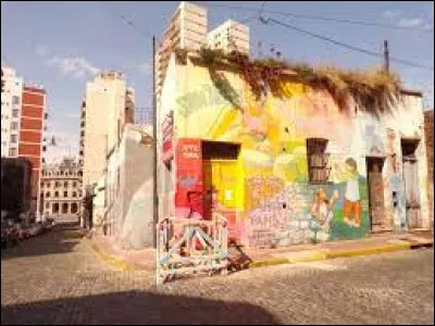 Personnalité : Sous quel nom est plus connu Jorge Mario Bergoglio, natif de Buenos Aires ?