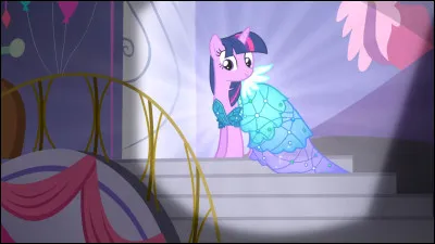 Quel est le nom d'origine de la robe de Rarity créée en l'honneur de Twilight ?