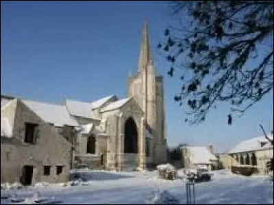 Commune Tourangelle, Luzé se situe en région ...