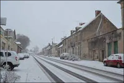Montmarault est un village Bourbonnais, situé en région ...