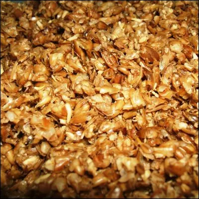 Quelle entreprise laisse apr&egrave;s production des r&eacute;sidus appel&eacute;s dr&ecirc;ches ?