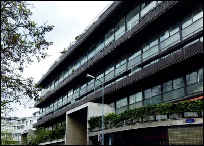 Qui vient la chercher chez les humains ?