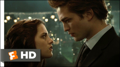 Qui est le vampire dont Bella tombe amoureuse ?