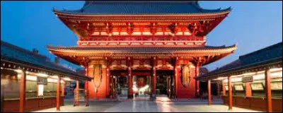 Lieu d'exception : À quelle religion est relié le sanctuaire Asakusa-jinja de Tokyo ?