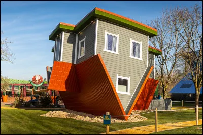 Par où passe le père Noël pour déposer les cadeaux dans les maisons ?