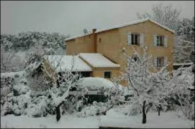Je vous emmène maintenant en région P.A.C.A, à Cabriès. Ville de la métropole Aix-Marseille-Provence, elle se situe dans le département ...