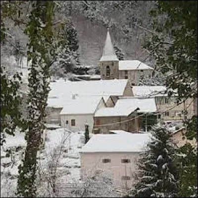 Petit village Ariégeois de 32 habitants, dans le pays de Vicdessos, Gestiès se situe en région ...