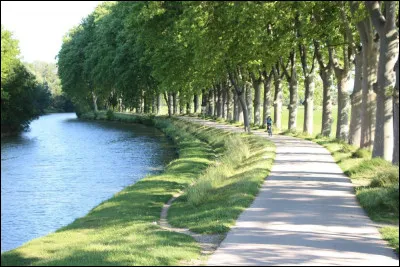 C'est une terre à cheval entre 4 départements, jonchée de collines douces et qui a pour fil rouge le Canal du Midi, c'est ?