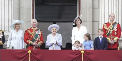 Du 2 au 5 juin 2022, quel événement concernant la reine Élisabeth II a eu lieu ?