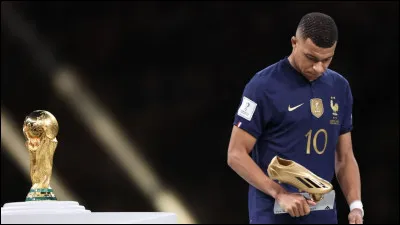 Kylian Mbappé remporte le Soulier d'or, récompensant le meilleur buteur de la compétion. Combien de buts a-t-il marqués lors de ce Mondial ?