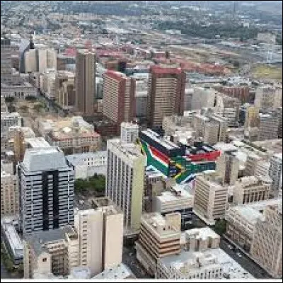 Histoire : Comment appelle-t-on les pionners blancs qui sont arrivés à Johannesbourg à partir de 1835 ?