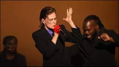 Comment s'appelle le 3e album studio de Christine And The Queens alias Redcar ?