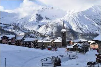 Je vous emmène dans la vallée de la Tarentaise, à Saint-Martin-de-Belleville. Ancienne commune de montagne, dans le massif de la Vanoise, elle se situe dans le département ...