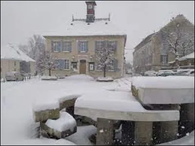 Principale ville du massif du Vercors, dans l'aire d'attraction Grenobloise, Villard-de-Lans se situe dans le département ...