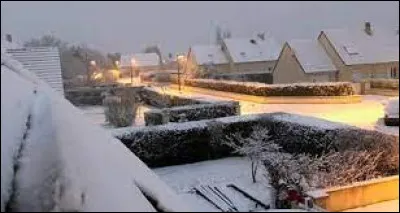 Village Calvadosien, Bavent se situe en région ...