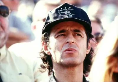 Jean-Jacques Goldman est :