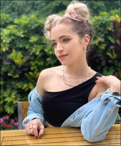 Lequel est un de ses titres ?