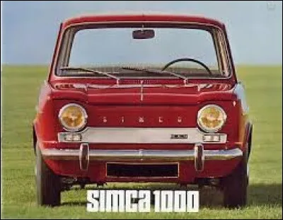 Quelle est la couleur de cette belle auto des années 60 ?