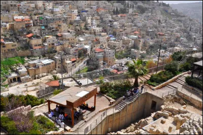 Histoire : Lequel de ces personnage biblique n'est pas mort à Jérusalem ?