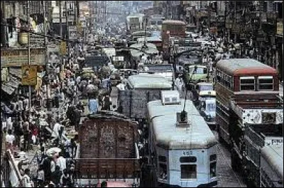 Culture : Combien d'habitants compte la ville de Calcutta ?