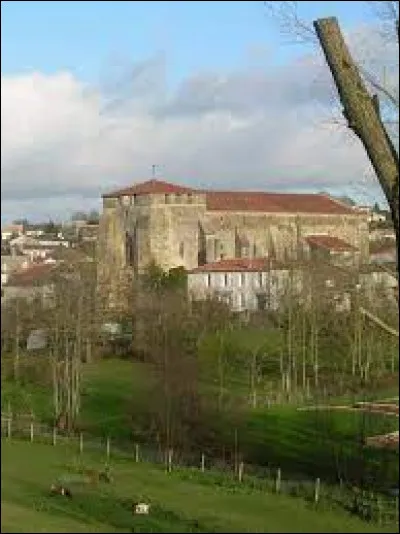 Commune Vendéenne, Cheffois se situe en région ...