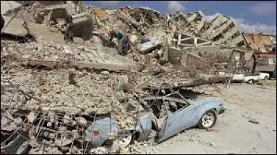 Catastrophe : En quelle année eut lieu le terrible séisme de Mexico qui causa la mort de 50 000 personnes ?