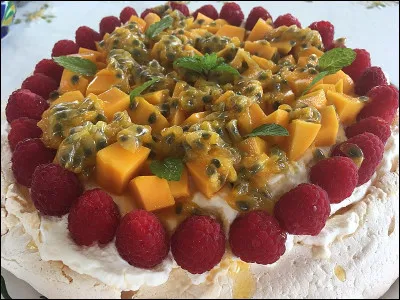 Dans quelle ville le dessert appelé pavlova aurait-il été inventé ?