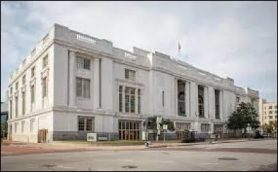 Histoire : Sous quel r&eacute;gime &eacute;tait la ville de Dallas avant 1821 ?