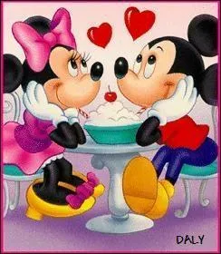 De qui Mickey est-il amoureux ?