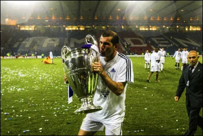 Combien de titres de la Ligue des champions a-t-il remporté durant ses 18 ans de carrière ?