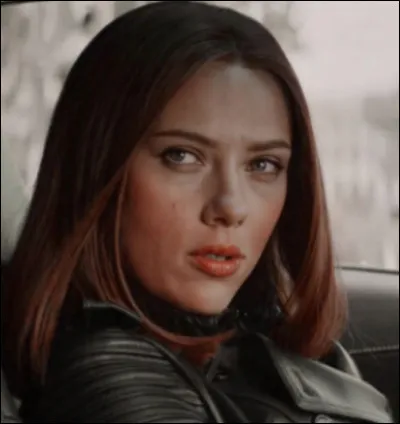 Qui joue Black Widow ?
