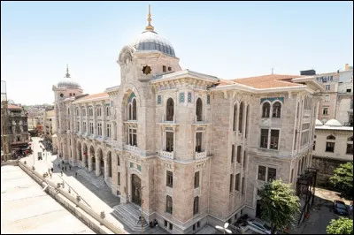 Insolite : Laquelle de ces anecdotes sur la ville d'Istanbul est inexacte ?