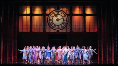 Pourquoi est-ce finalement Peggy qui joue le rôle principal ?