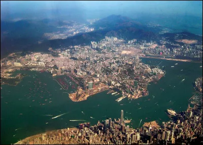 Géographie : Comment s'appelle cette péninsule qui forme la partie sud de la partie continentale de Hong Kong ?