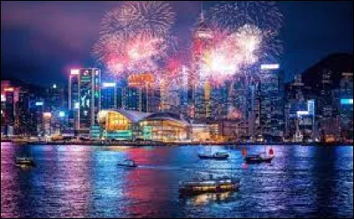 Culture : Quel est le surnom de la ville de Hong Kong ?