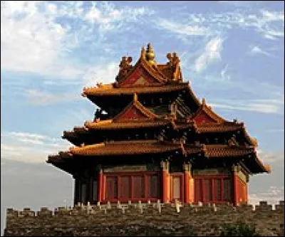 Quel &eacute;tait le nom du mur de briques le long de la rue de Xidan dans le centre de P&eacute;kin, &agrave; l'ouest de la place Tian'anmen, o&ugrave; &eacute;taient coll&eacute;s entre novembre 1978 et d&eacute;cembre 1979 les affiches manuscrites ou dazibao des discussions politiques ouvertes apr&egrave;s la fin de la p&eacute;riode mao&iuml;ste et la d&eacute;faite de la bande des Quatre ?