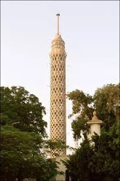 Lieu d'exception : Combien mesure la tour du Caire ?