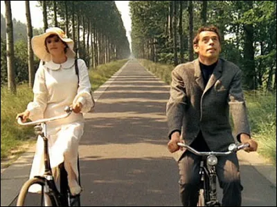 Quelle est la partenaire de Brel dans le film ''Franz'' qu'il réalise en 1971 ?