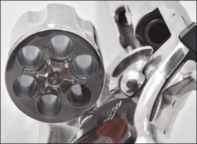 "La Servante du Château", de 1958, est une chanson de...