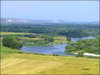 Lequel de ces pays est traversé par le Don, fleuve long de 1 950 km ?