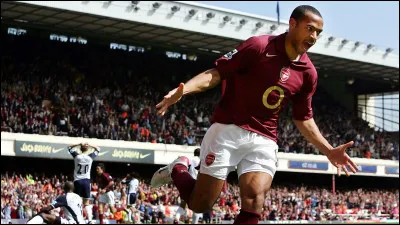 Avec 9 saisons passées du côté d'Arsenal, Henry inscrit 264 buts en 458 matchs. Il est ainsi le meilleur buteur de l'Histoire du club.